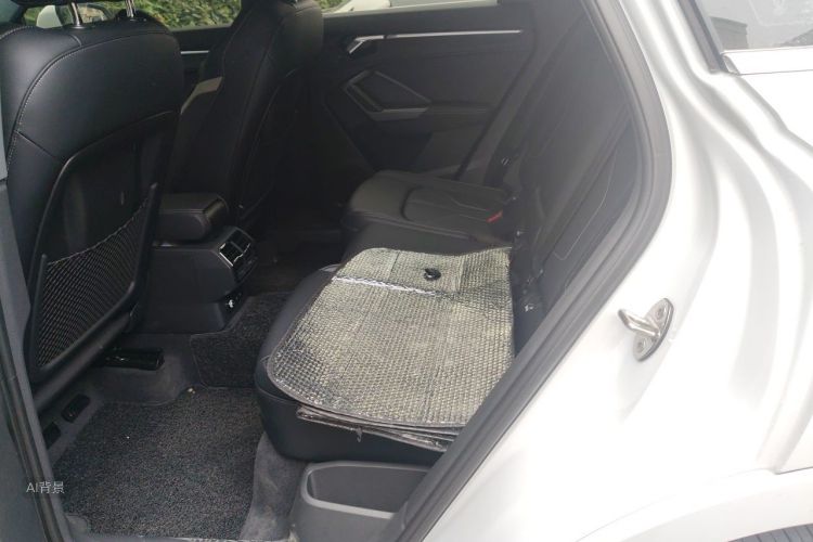 Audi Q3 2024 imagem de carro #19