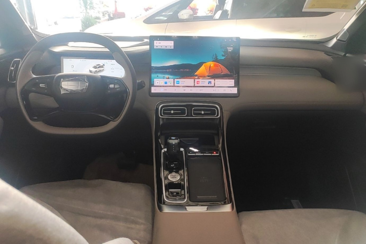 GEELY Boyue L 2026 #10 GEELY Boyue L 2026 imagen de coche #10