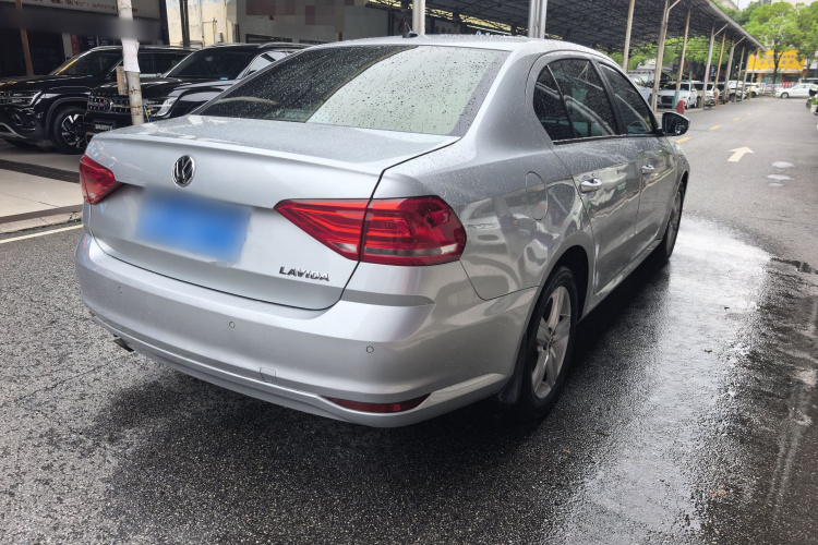 Volkswagen Lavida 2017 car image #10