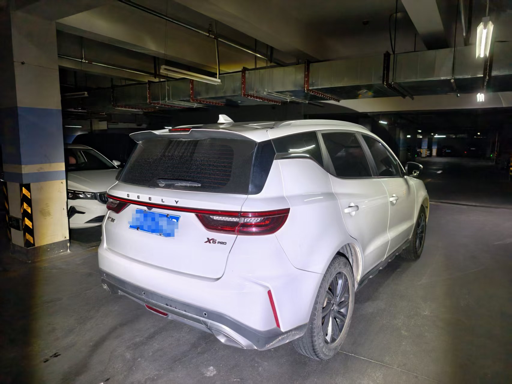GEELY Vision X6 2021 car image #2