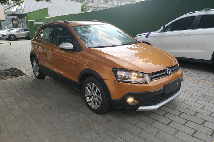 Volkswagen Polo 2015 #4 Volkswagen Polo 2015 car image #4