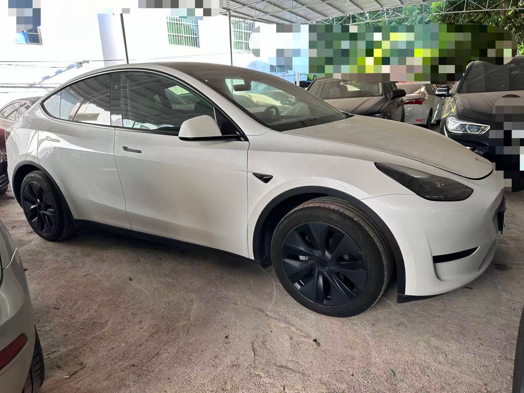 Tesla Model Y 2024 #2 Tesla Model Y 2024 car image #2