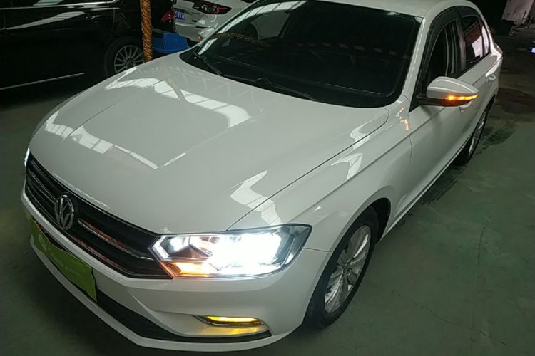Volkswagen Bora 2021 car image #2