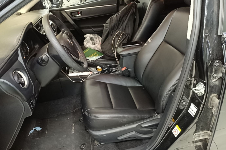 Toyota Corolla 2018 car image #17