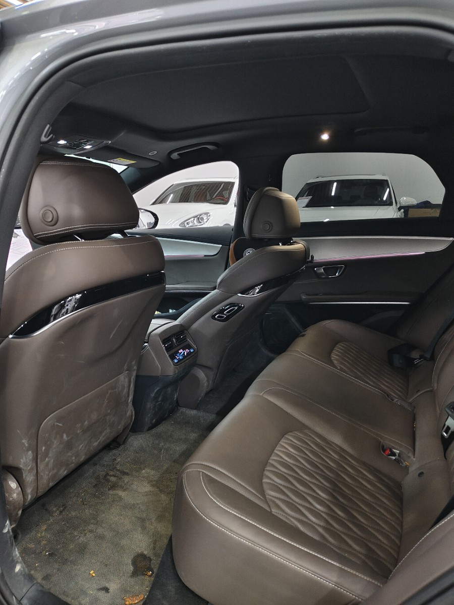 BYD Han 2024 car image #6