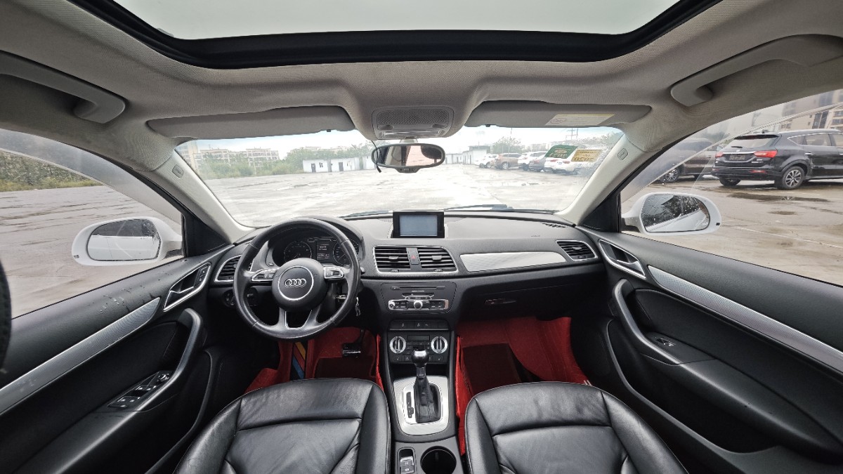 Audi Q3 2014 car image #9