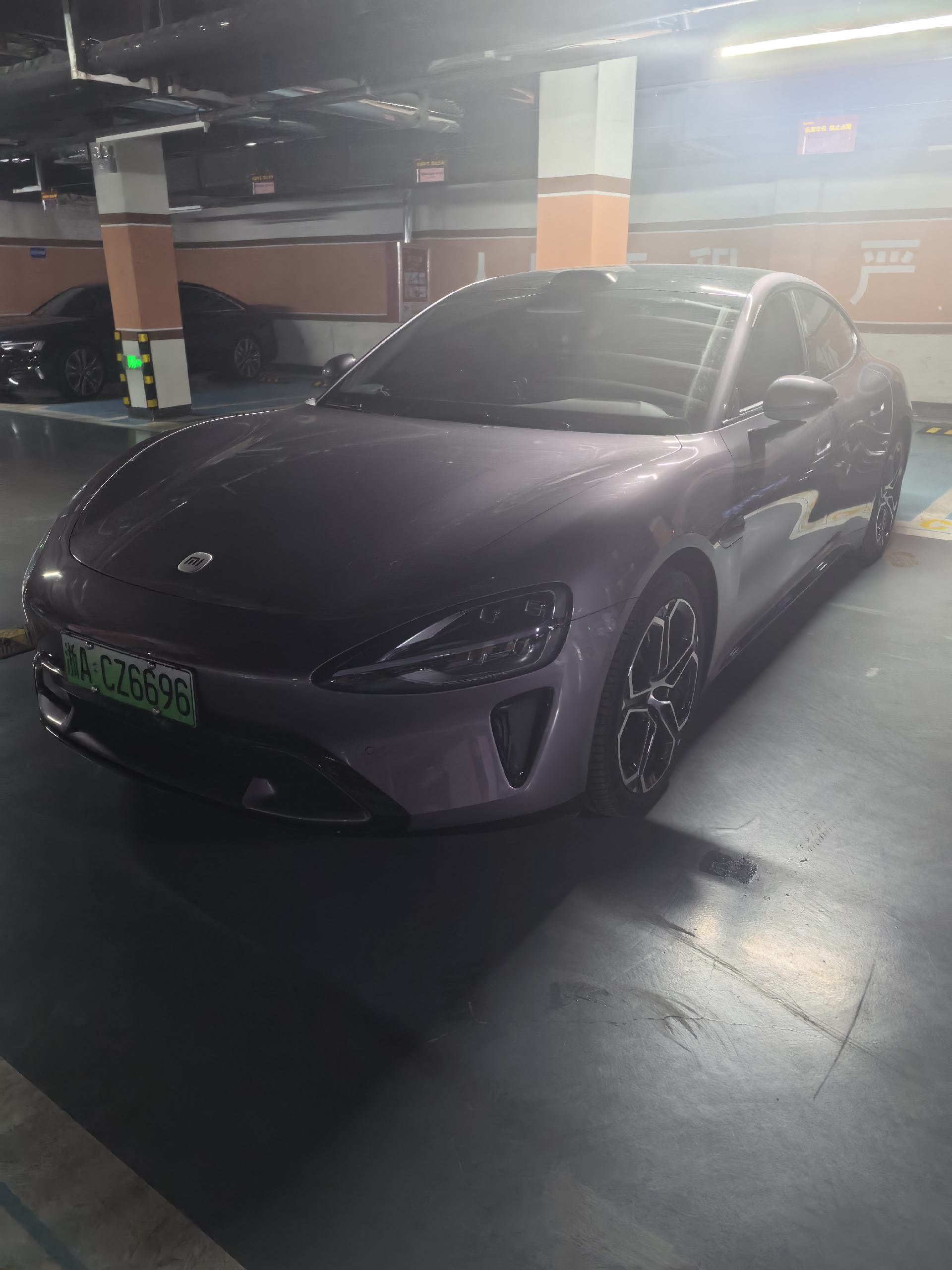 MI SU7 2025 car image 