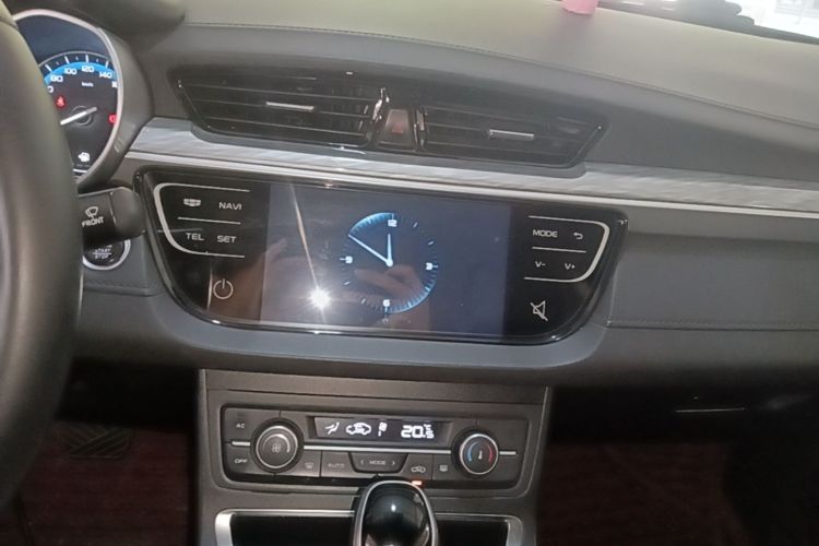 GEELY Emgrand 2020 #13 GEELY Emgrand 2020 car image #13
