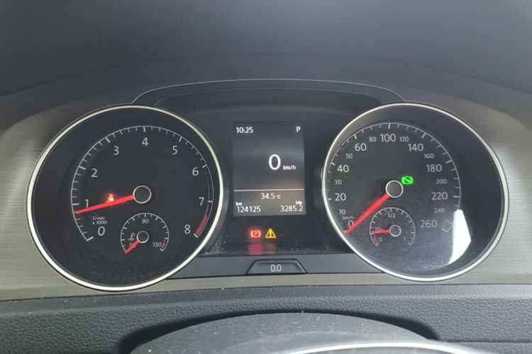 Volkswagen Golf 2016 car image #16