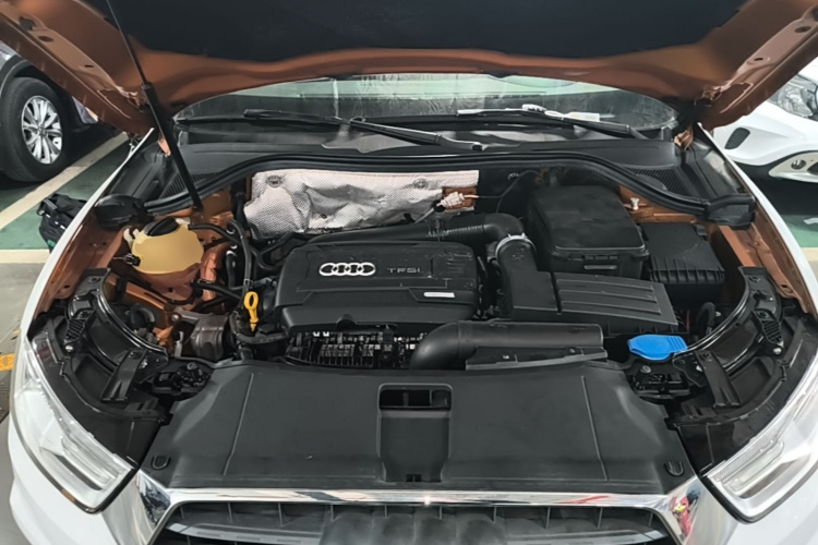 Audi Q3 2017 car image #20