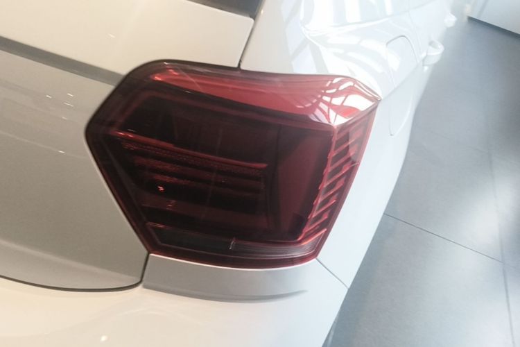 Volkswagen Polo 2023 car image #8