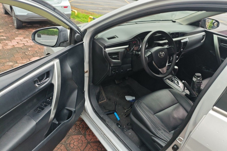 Toyota Corolla 2017 car image #13