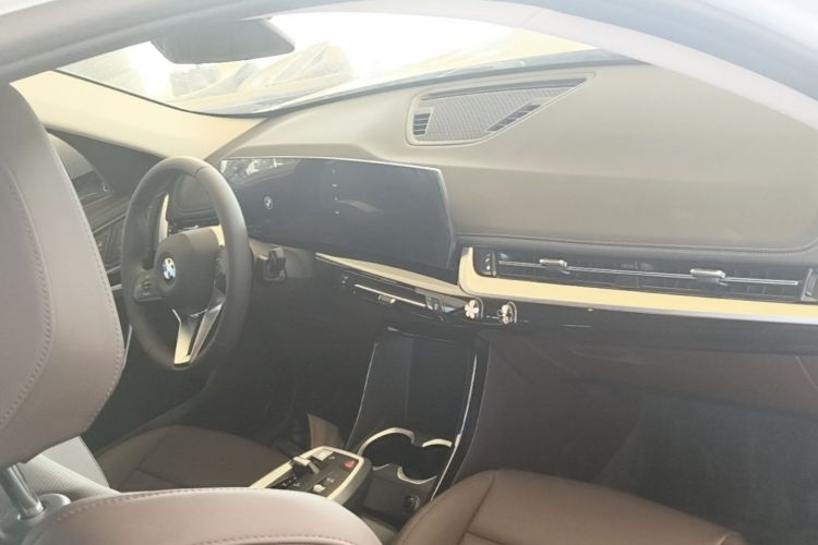 BMW X1 2024 #10 BMW X1 2024 car image #10