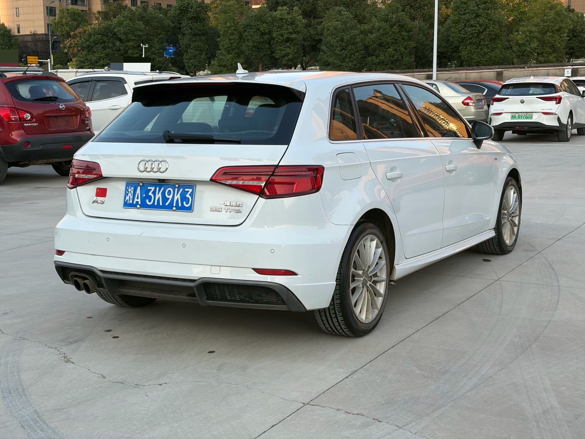 2017 image de voiture #6