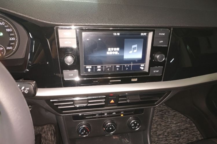 Volkswagen Lavida 2019 #17 Volkswagen Lavida 2019 car image #17