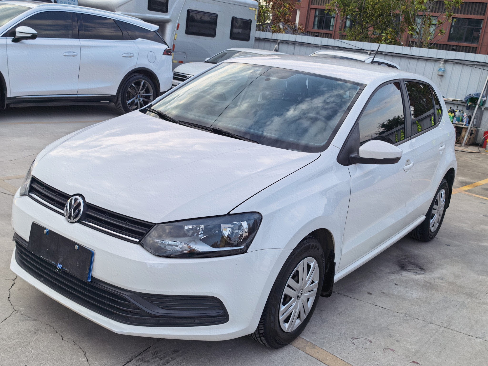 Volkswagen Polo 2019 Volkswagen Polo 2019 car image
