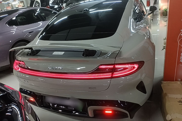 MI SU7 2024 car image #4