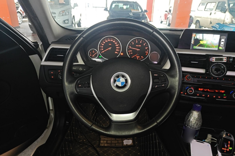 BMW 3 Series 2015 car image #15