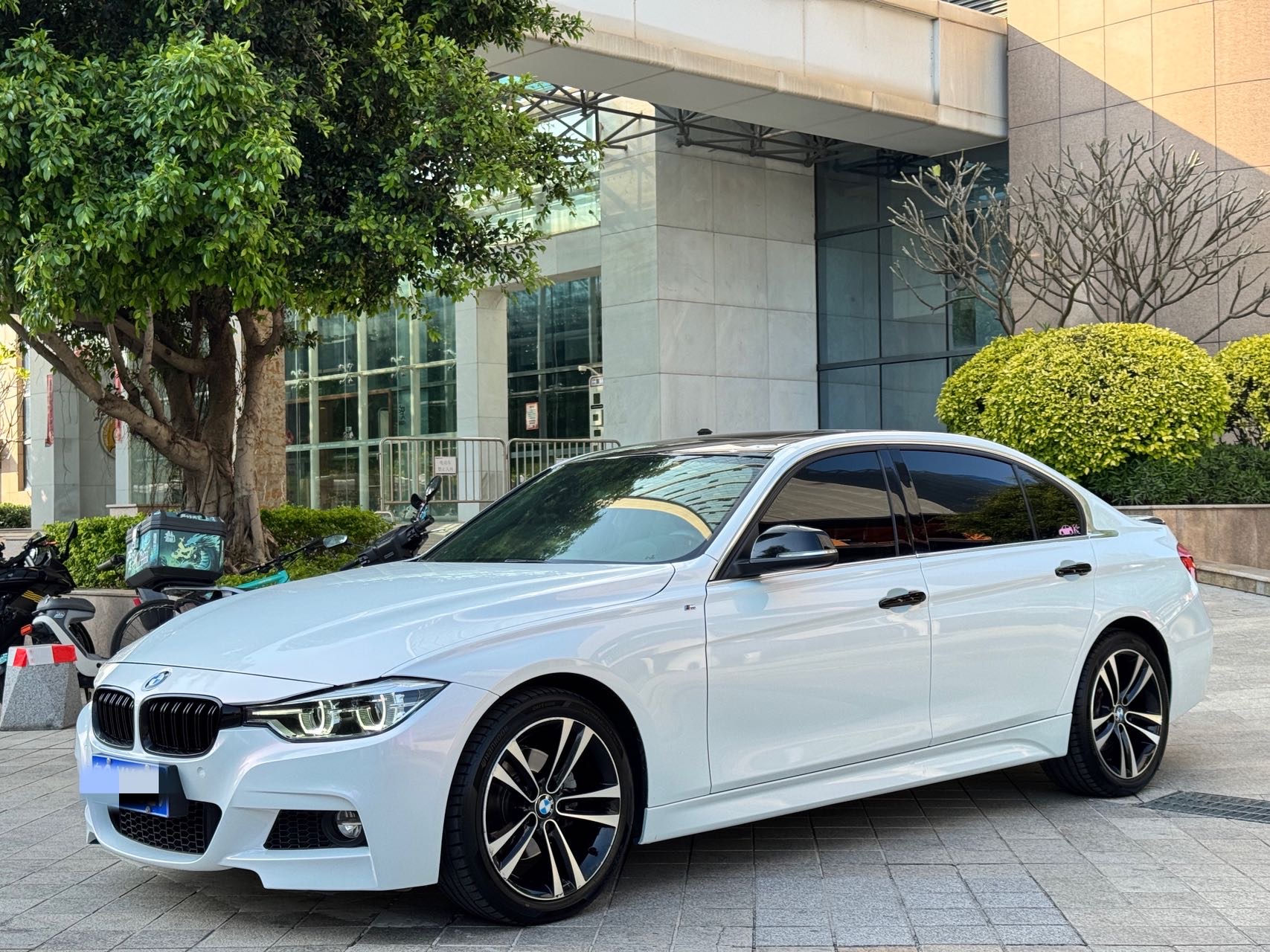 2019 2019 car image