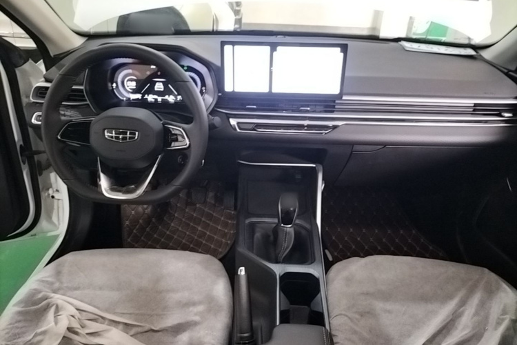 GEELY Emgrand 2026 car image #10
