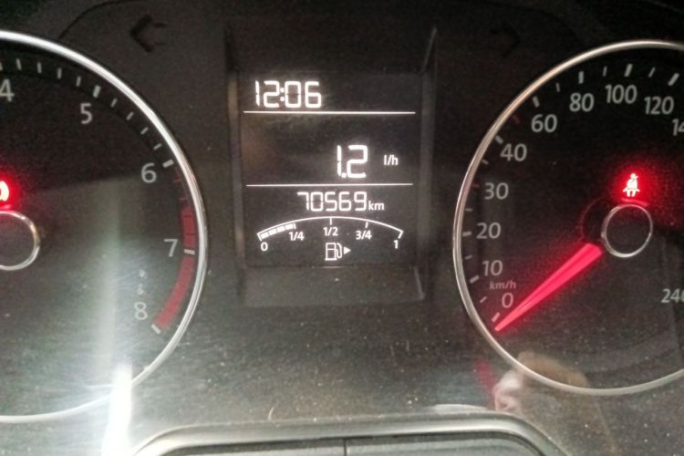 Volkswagen Polo 2016 #8 Volkswagen Polo 2016 car image #8