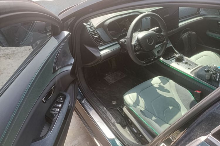 BYD Han 2022 car image #16