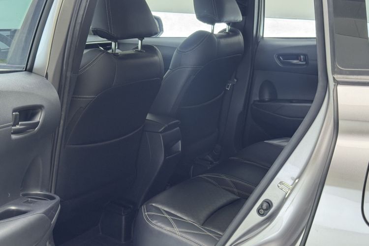 Toyota Corolla Cross 2022 immagine di auto #11