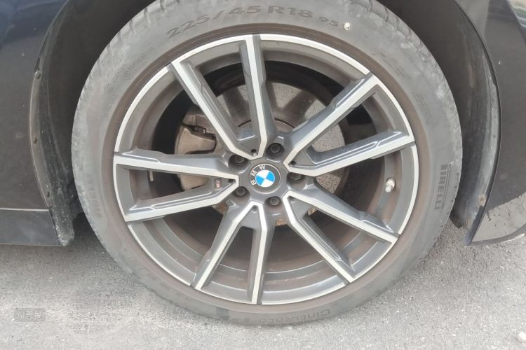 BMW 3 Series 2022 #9 BMW 3 Series 2022 car image #9