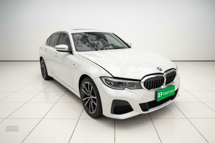 BMW 3 Series 2020 #4 BMW 3 Series 2020 car image #4