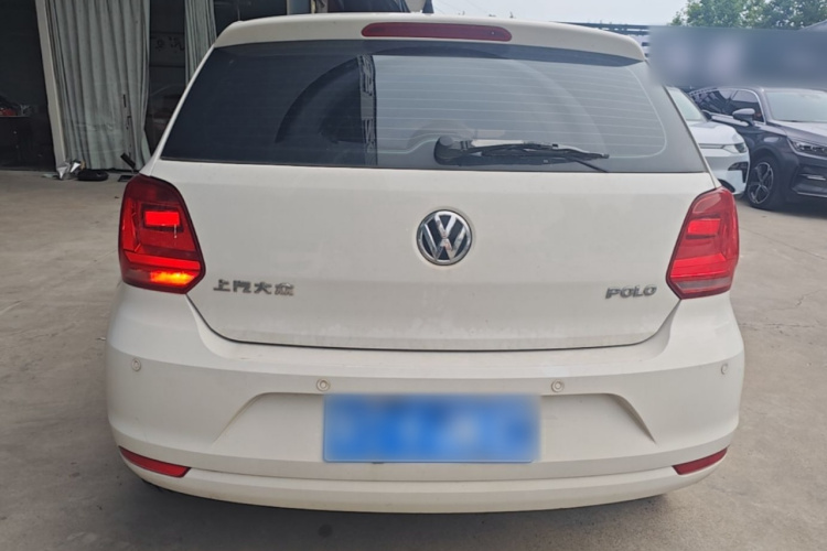 Volkswagen Polo 2017 car image #6