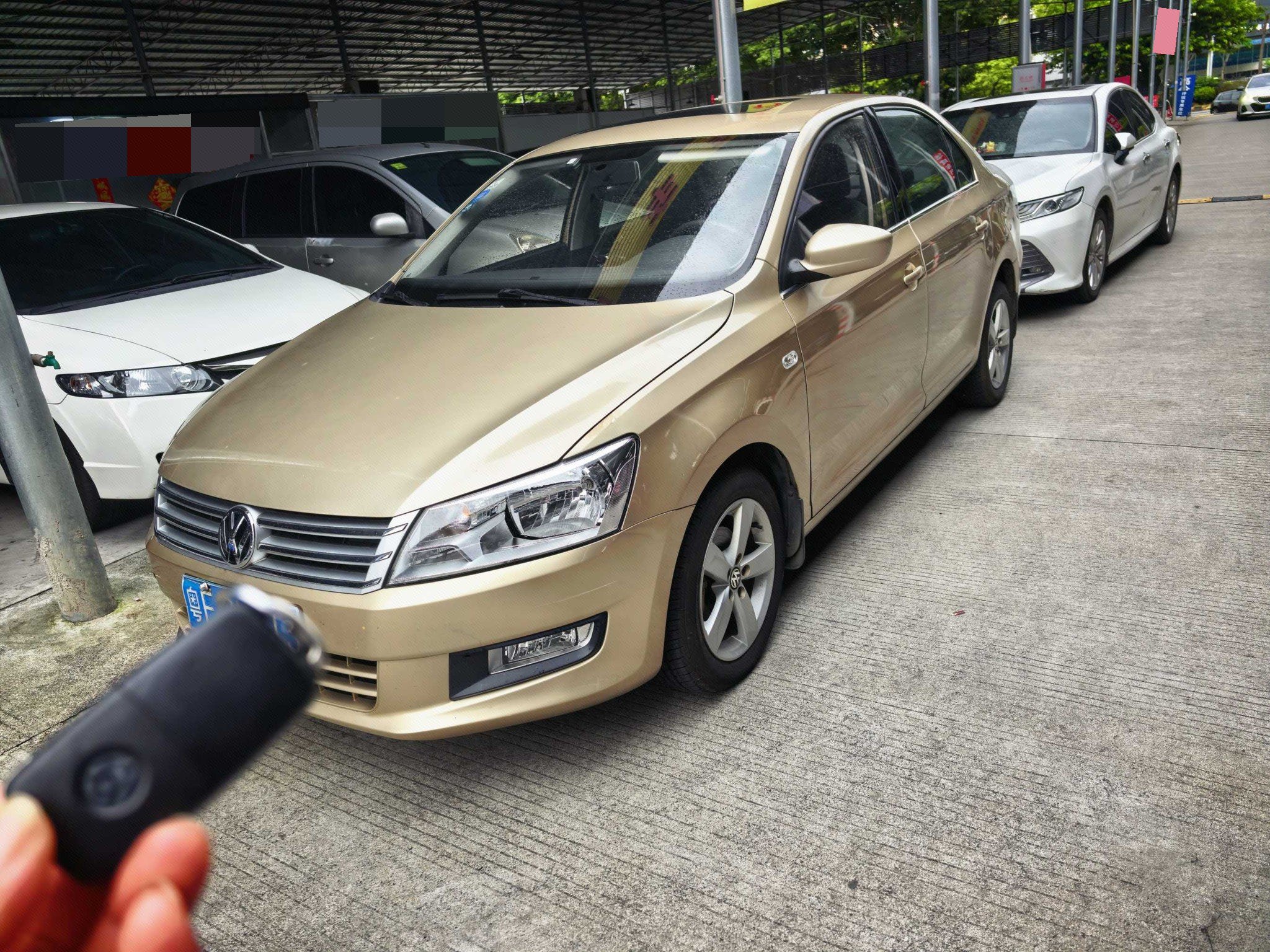 Volkswagen Santana 2014 car image 