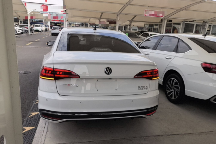 Volkswagen Bora 2025 image de voiture #4