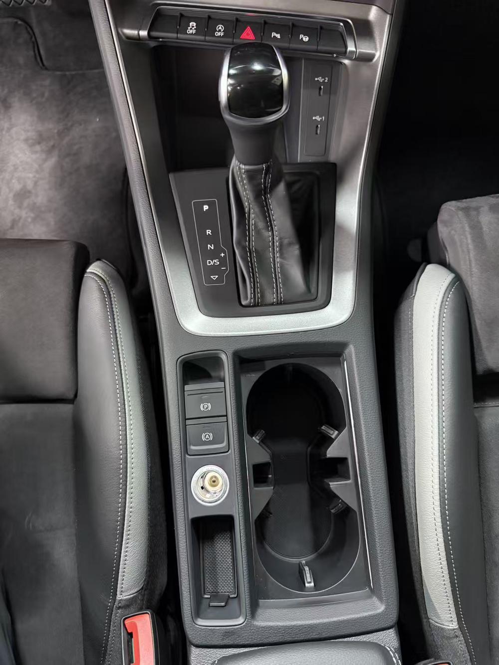 Audi Q3 2022 immagine di auto #17