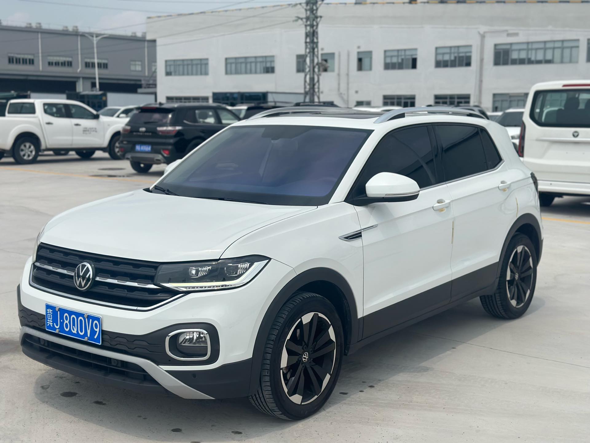 Volkswagen Tacqua 2022 Volkswagen Tacqua 2022 car image