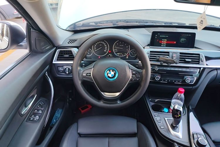 BMW 3 Series GT 2017 #11 BMW 3 Series GT 2017 car image #11