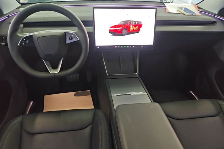 Tesla Model Y 2025 #13 Tesla Model Y 2025 immagine di auto #13