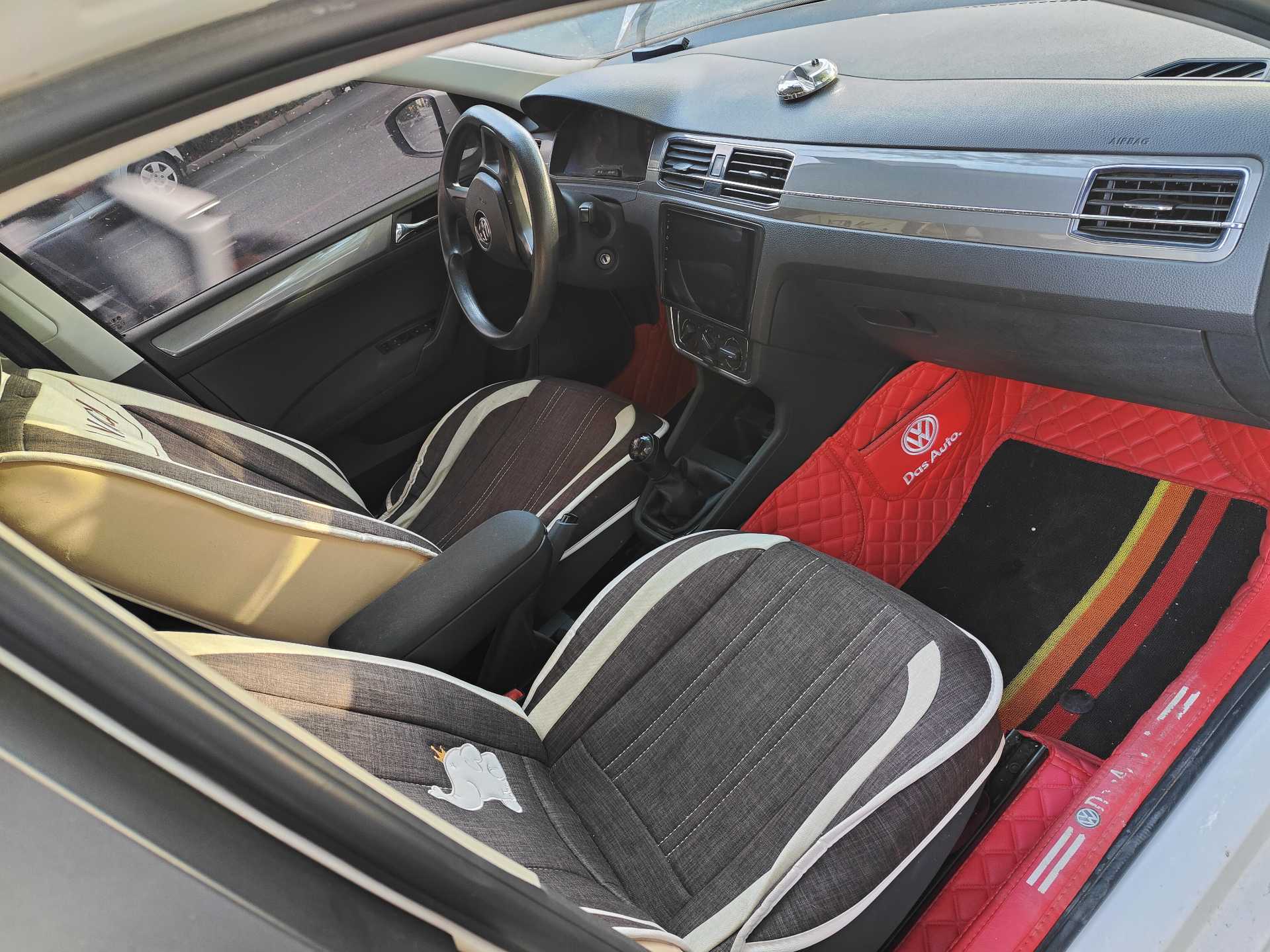 Volkswagen Santana 2017 car image #5