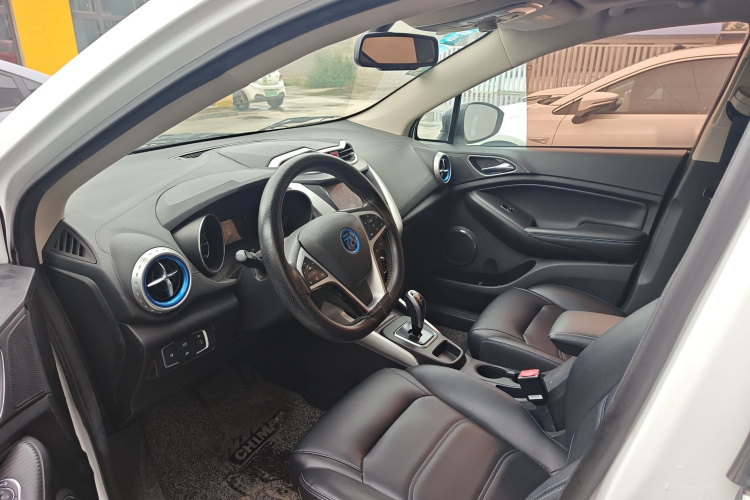 BYD Yuan New Energy 2019 #10 BYD Yuan New Energy 2019 car image #10