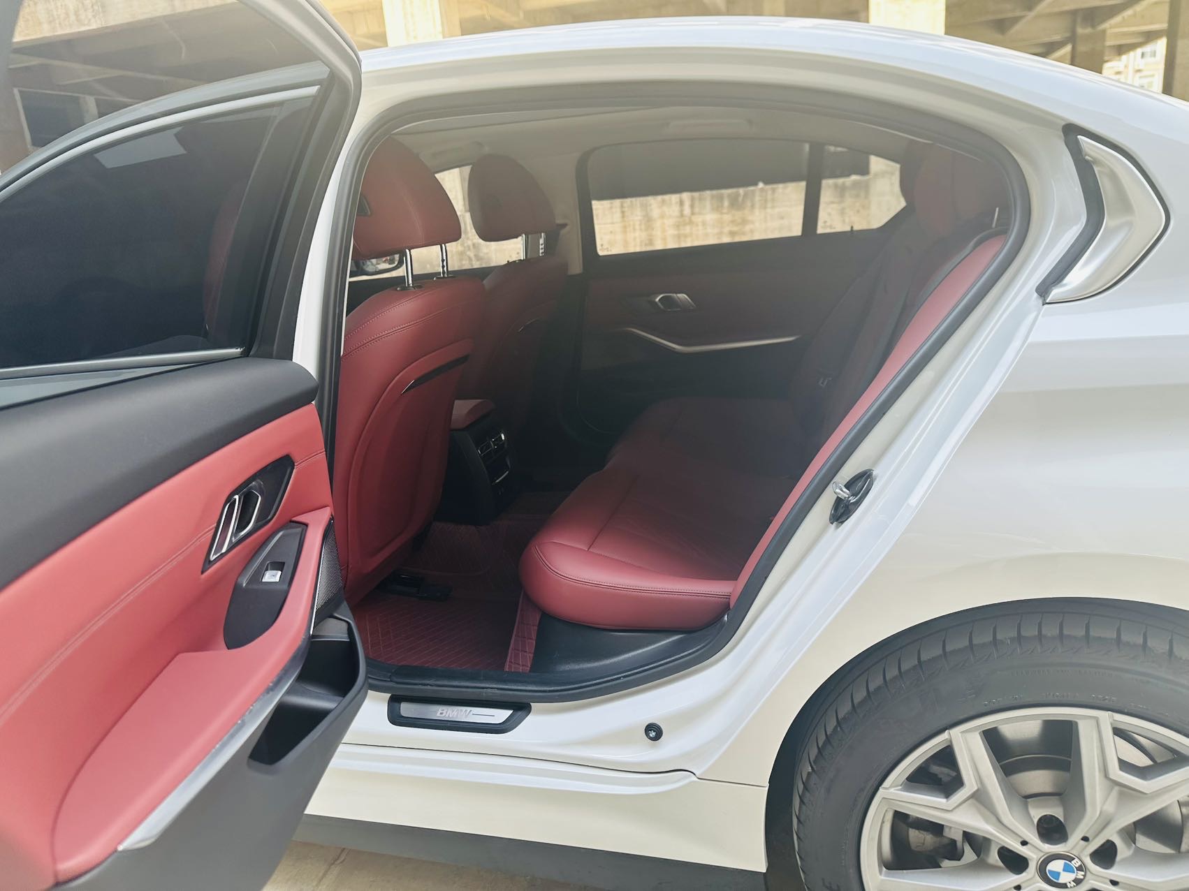BMW i3 2025 car image #5