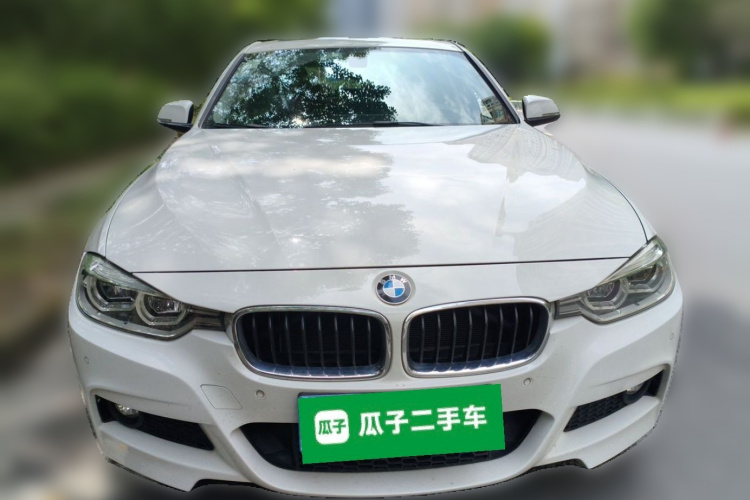 BMW 3 Series 2018 #3 BMW 3 Series 2018 car image #3