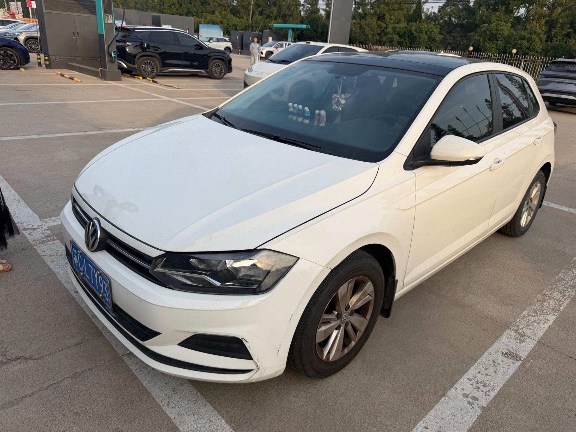 Volkswagen Polo 2019 car image 