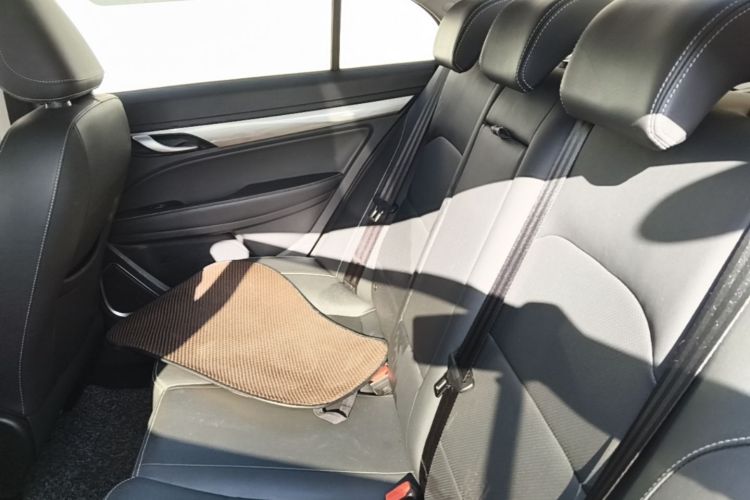 GEELY Emgrand 2019 #17 GEELY Emgrand 2019 car image #17