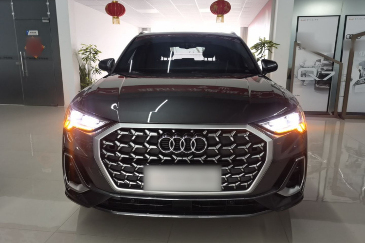 Audi Q3 2024 #3 Audi Q3 2024 car image #3