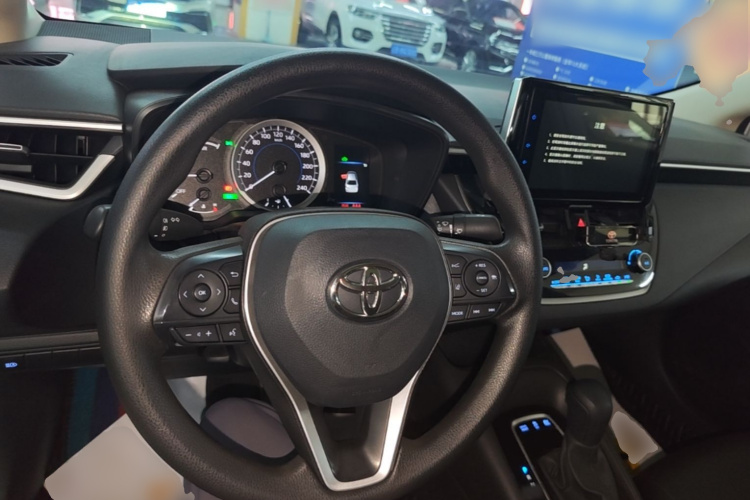 Toyota Corolla 2023 car image #10