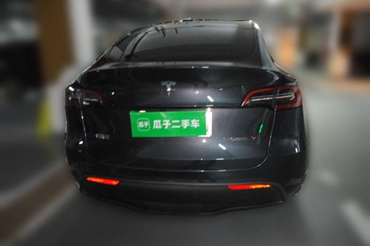 Tesla Model Y 2024 #4 Tesla Model Y 2024 immagine di auto #4