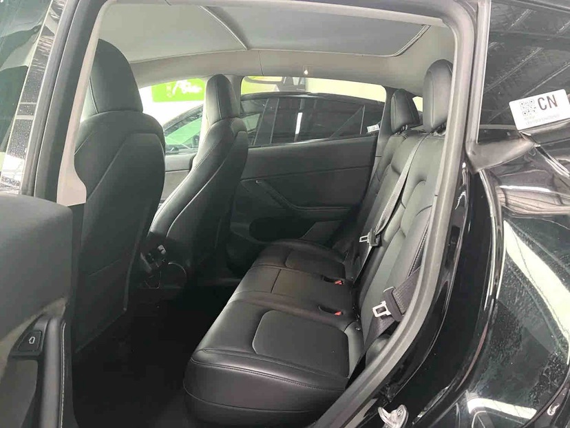 Tesla Model Y 2022 #4 Tesla Model Y 2022 car image #4