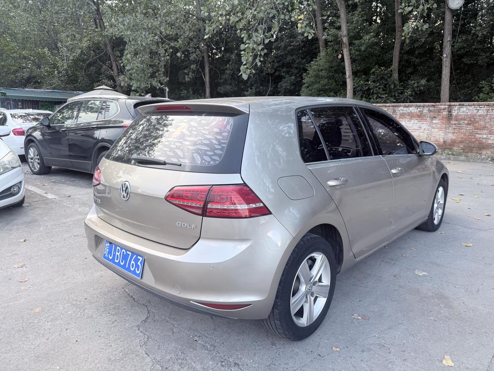 Volkswagen Golf 2016 car image #6