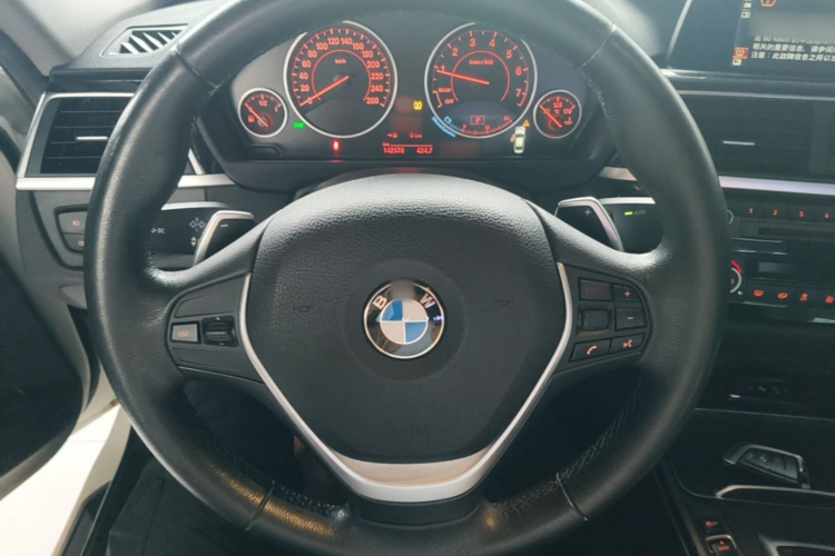 BMW 3 Series 2017 #11 BMW 3 Series 2017 car image #11