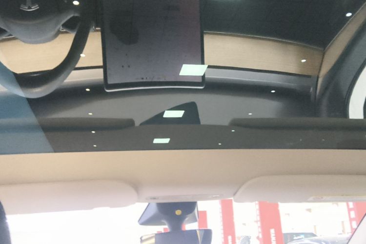 Tesla Model Y 2021 #18 Tesla Model Y 2021 car image #18
