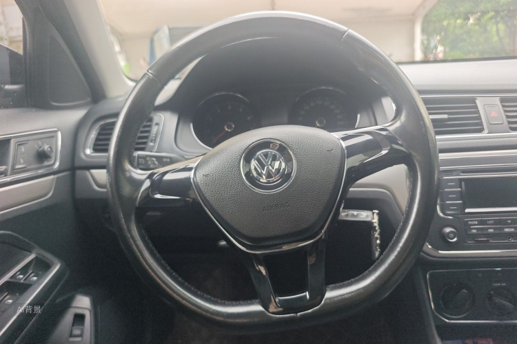 Volkswagen Lavida 2016 car image #12
